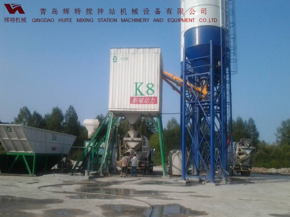 輝特混凝土攪拌站HZS50攪拌性能強(qiáng)，攪拌均勻、迅速，生產(chǎn)效率高