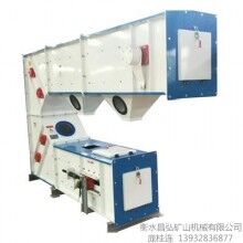 耐火材料專用Z型提升機(jī)，整機(jī)防爆，內(nèi)置強(qiáng)制通風(fēng)系統(tǒng)