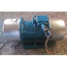 湖北襄陽(yáng)臥式振動(dòng)電機(jī)/宏達(dá)振動(dòng)平臺(tái)電機(jī)YJD-8-2振動(dòng)電機(jī)